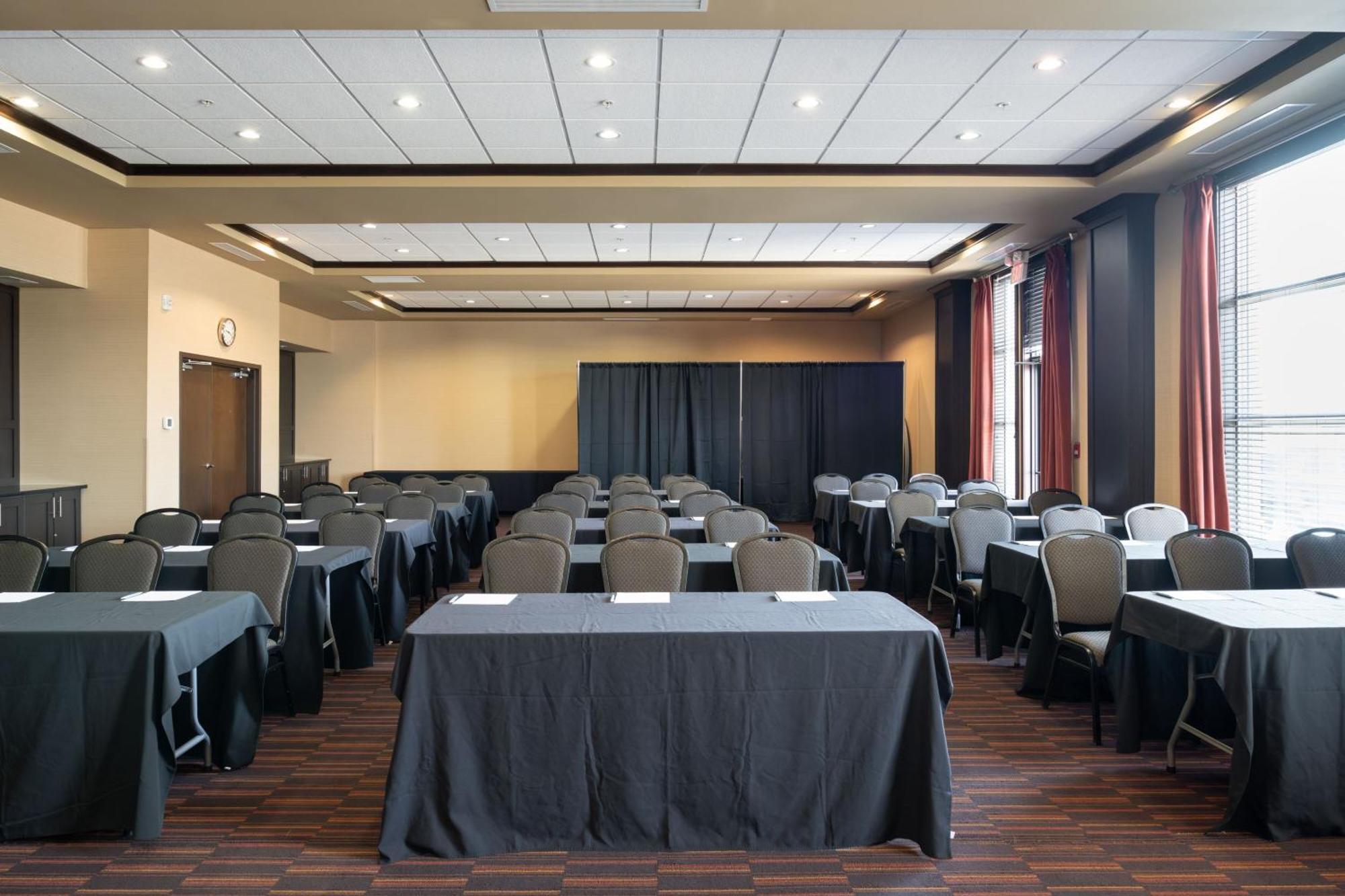 Four Points By Sheraton Edmonton International Airport Nisku Exteriér fotografie