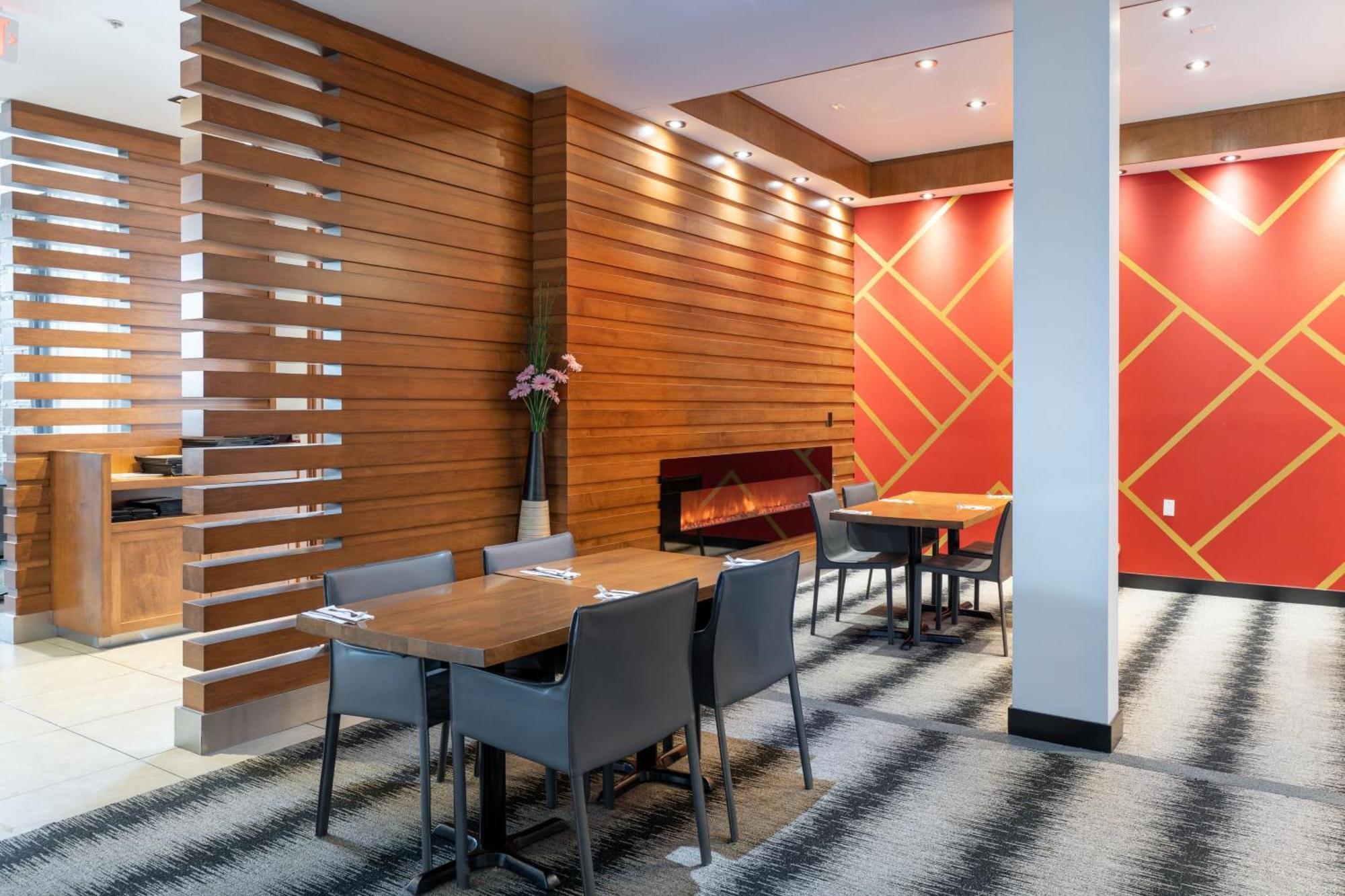 Four Points By Sheraton Edmonton International Airport Nisku Exteriér fotografie