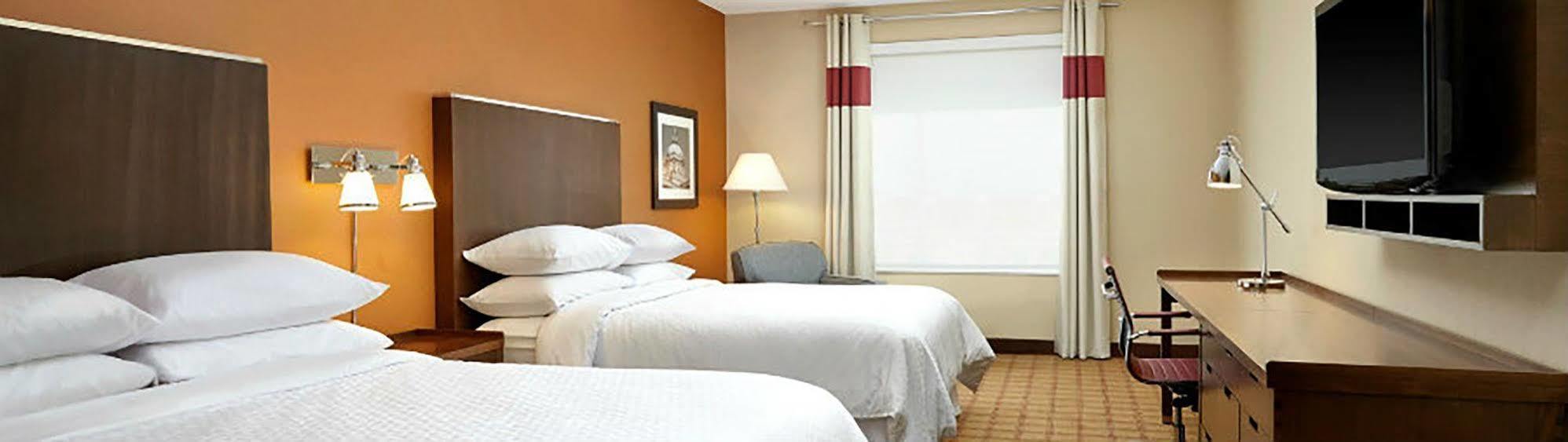 Four Points By Sheraton Edmonton International Airport Nisku Exteriér fotografie